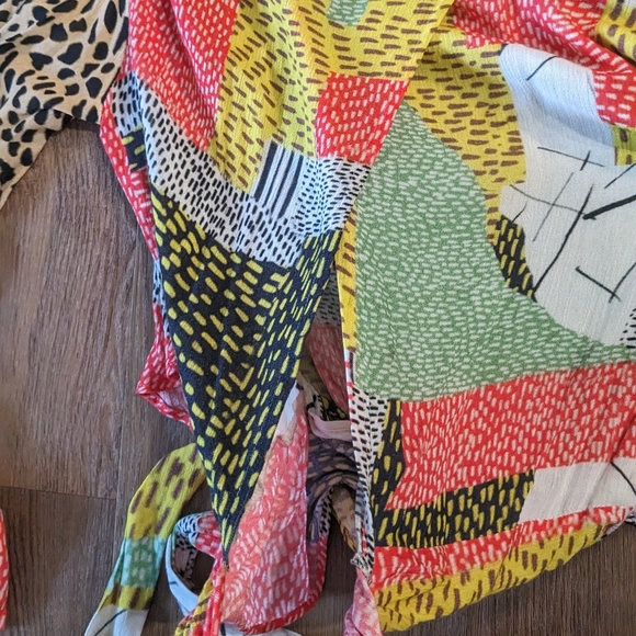 LAST CHANCE Anthropologie Patchwork Wrap Crop Top - Picture 7 of 7